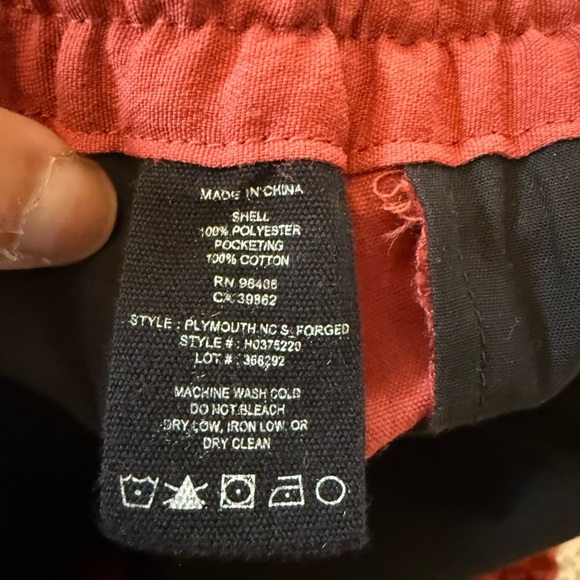 Theory Men’s Linen Blend Shorts Size 31 Red Elastic Waist Tailored Fit - Picture 4 of 4